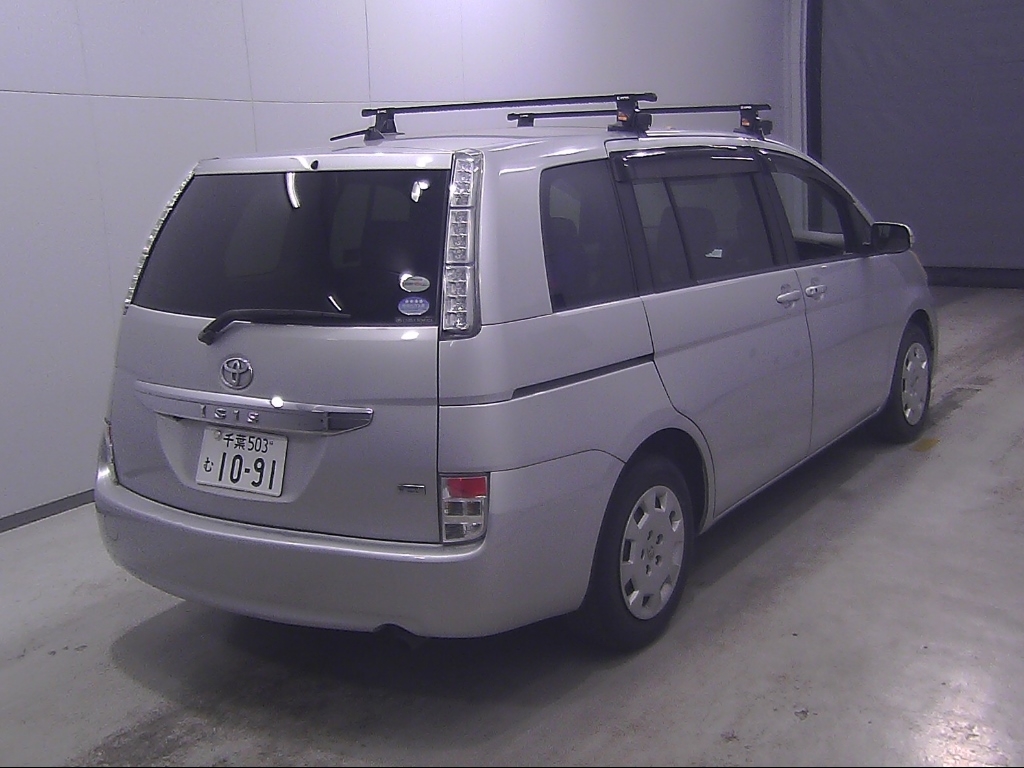 TOYOTA ISIS