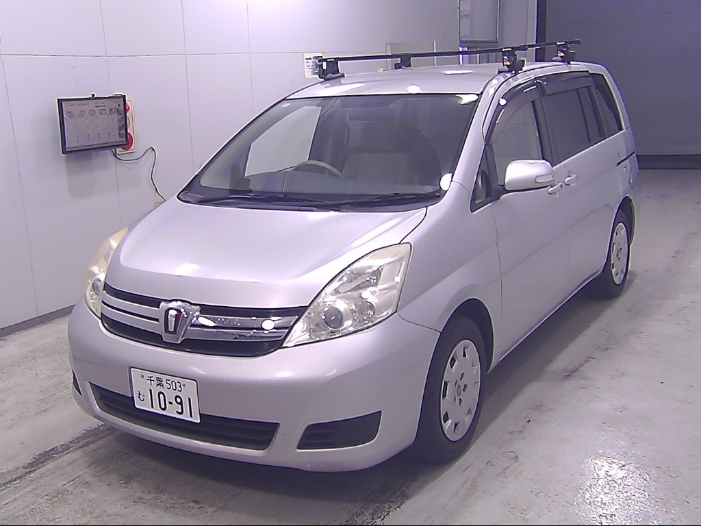 TOYOTA ISIS