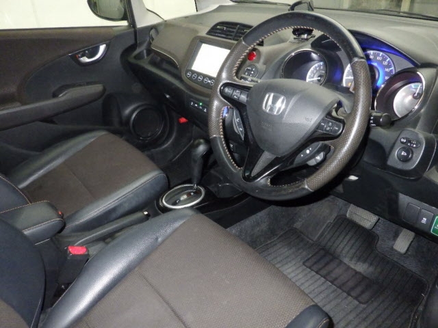 HONDA FIT SHUTTLE