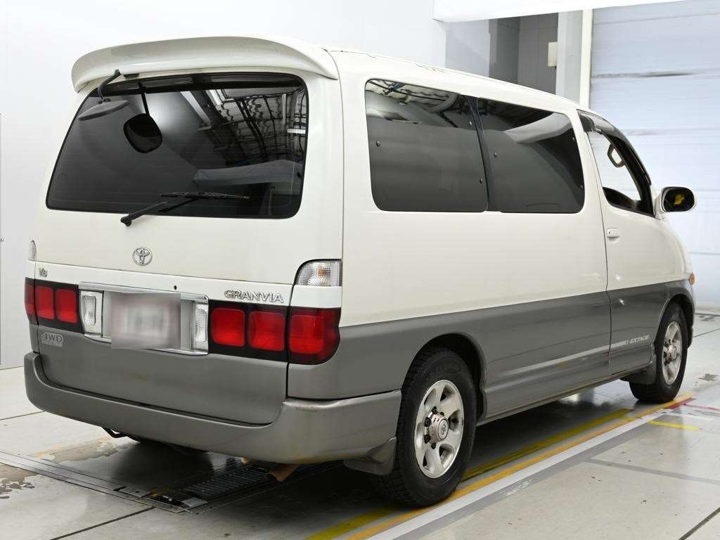 TOYOTA GRANVIA