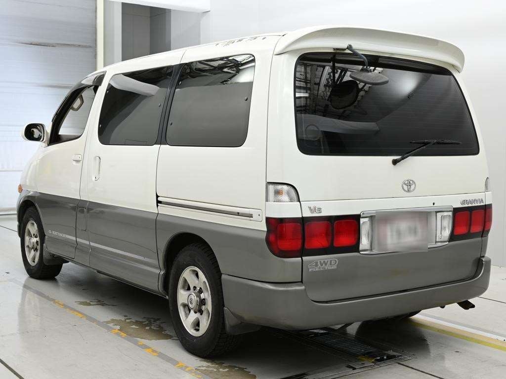 TOYOTA GRANVIA