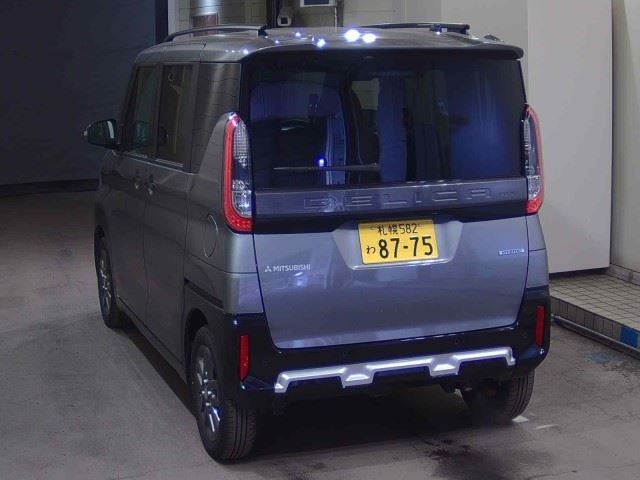 MITSUBISHI DELICA MINI
