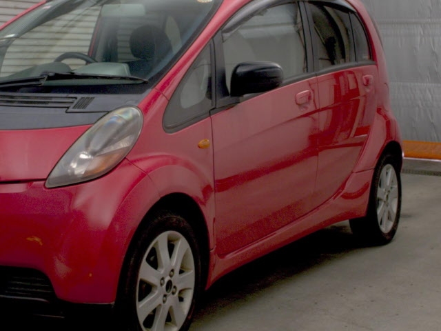 MITSUBISHI I