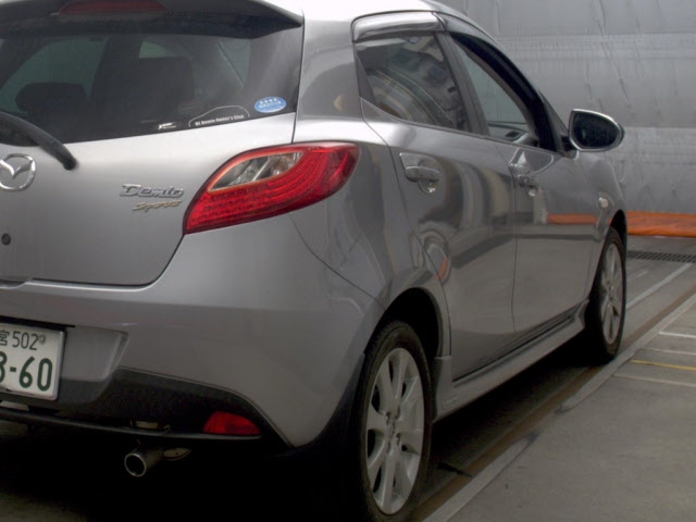 MAZDA DEMIO