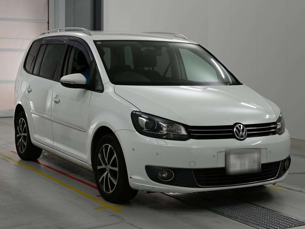 VOLKSWAGEN TOURAN