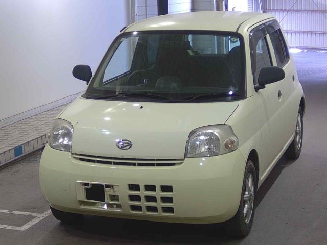 DAIHATSU ESSE