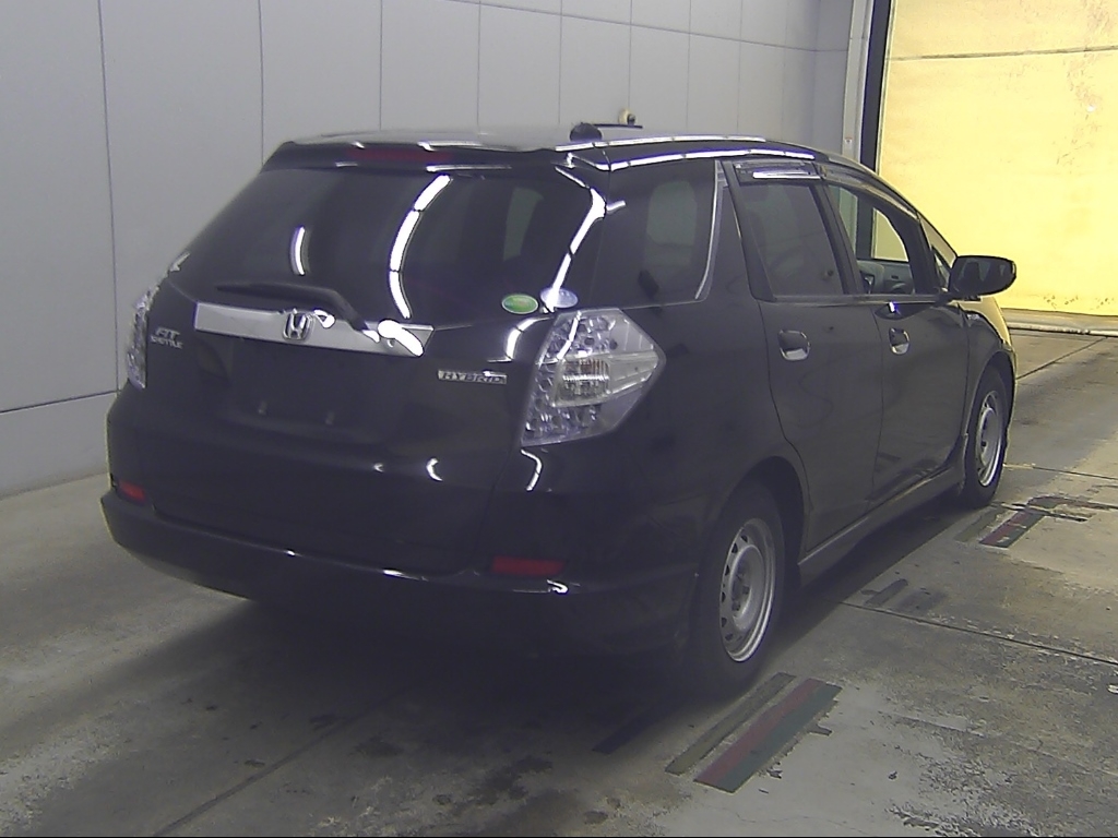 HONDA FIT SHUTTLE