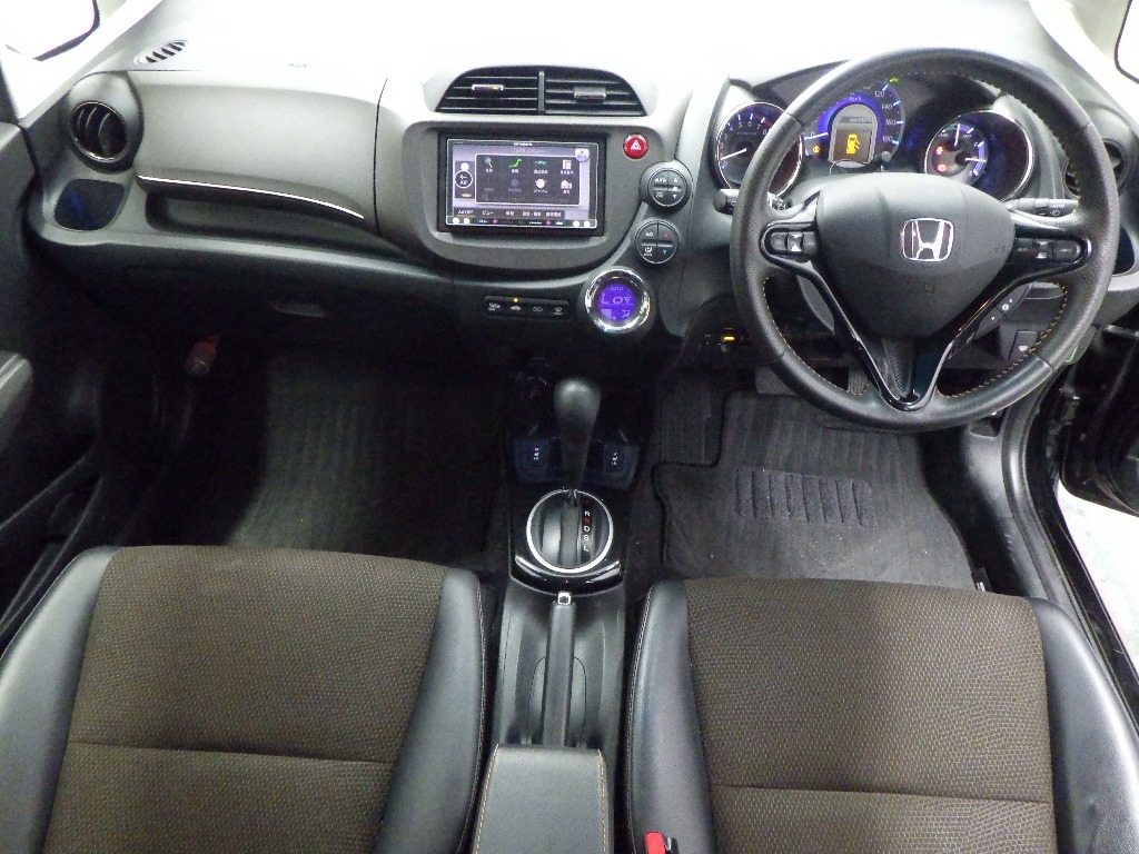 HONDA FIT SHUTTLE