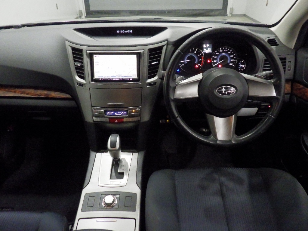 SUBARU LEGACY