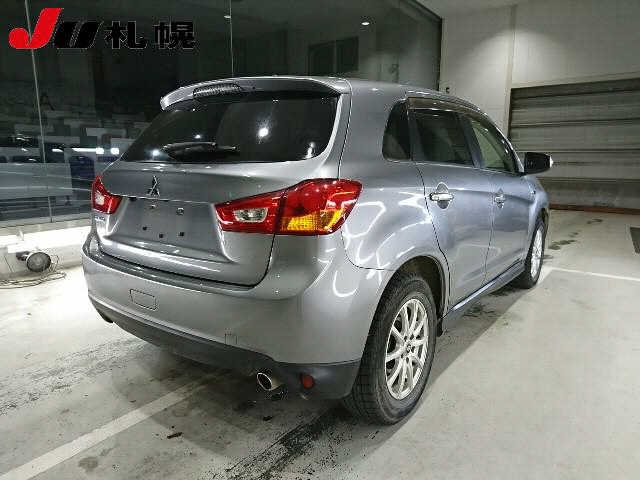 MITSUBISHI RVR
