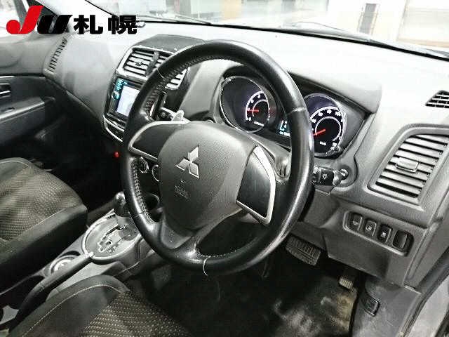 MITSUBISHI RVR