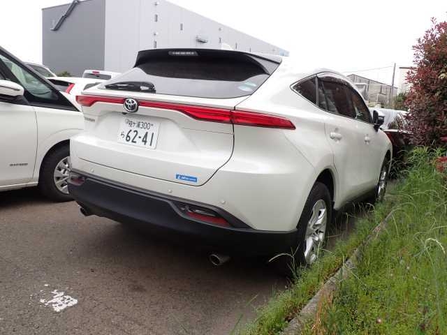 TOYOTA HARRIER