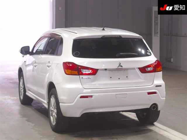 MITSUBISHI RVR