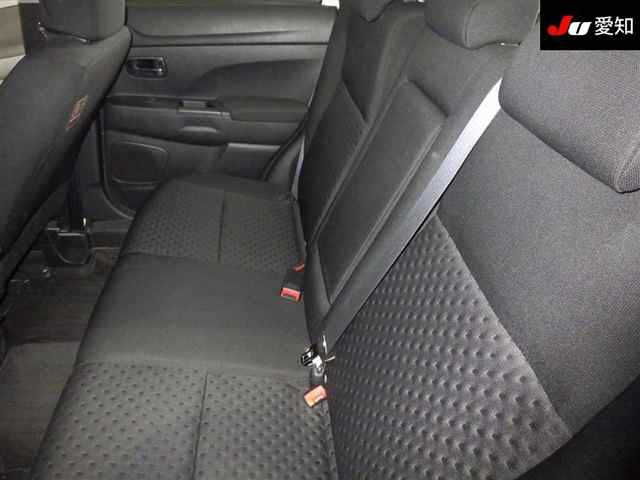 MITSUBISHI RVR