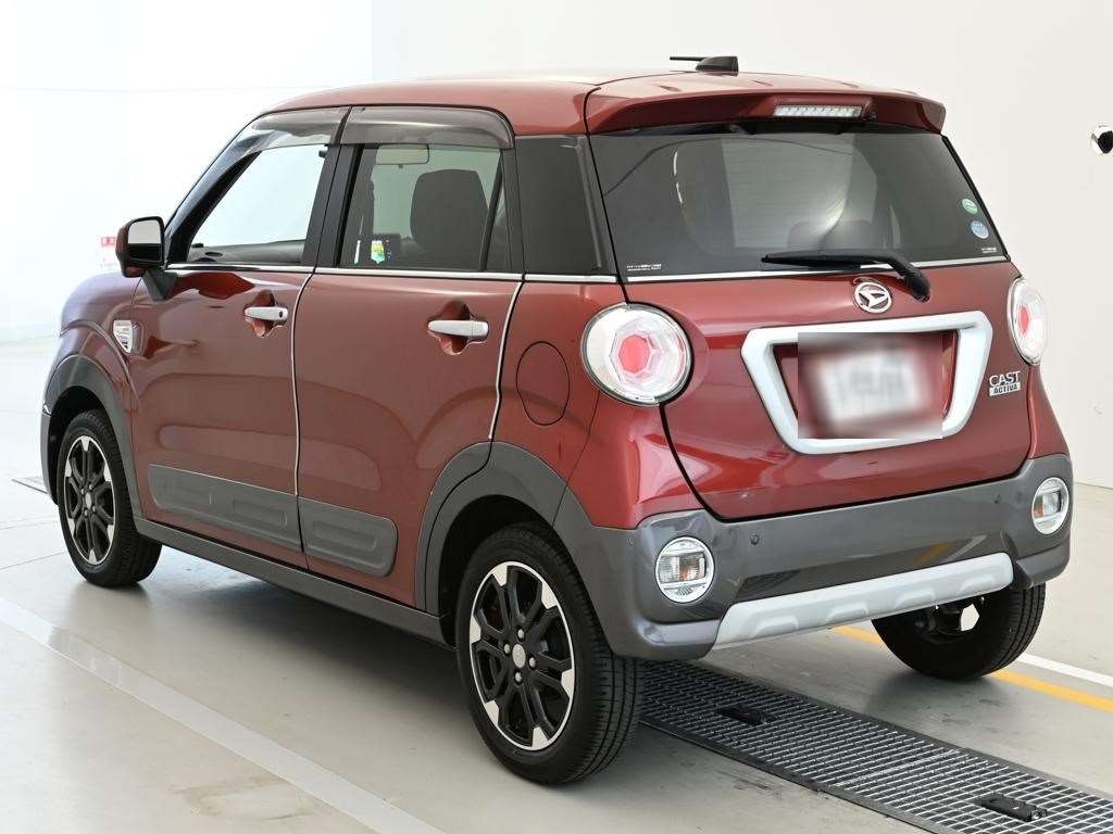 DAIHATSU CAST