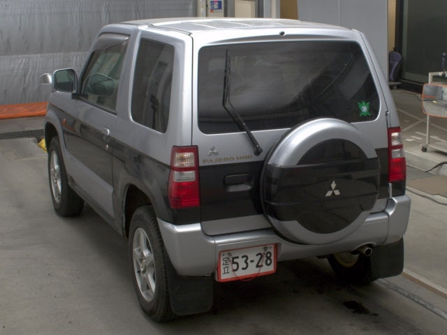MITSUBISHI PAJERO MINI