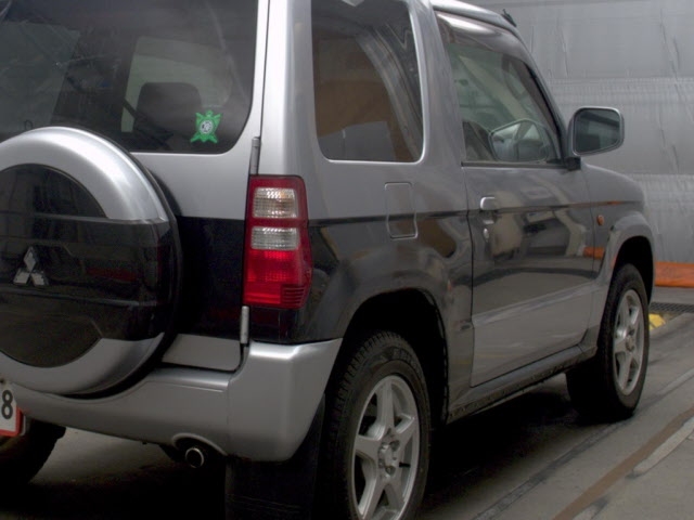 MITSUBISHI PAJERO MINI
