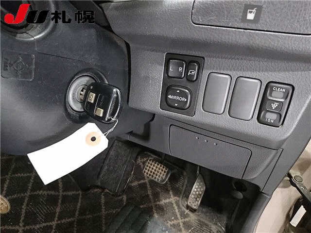 DAIHATSU MOVE LATTE