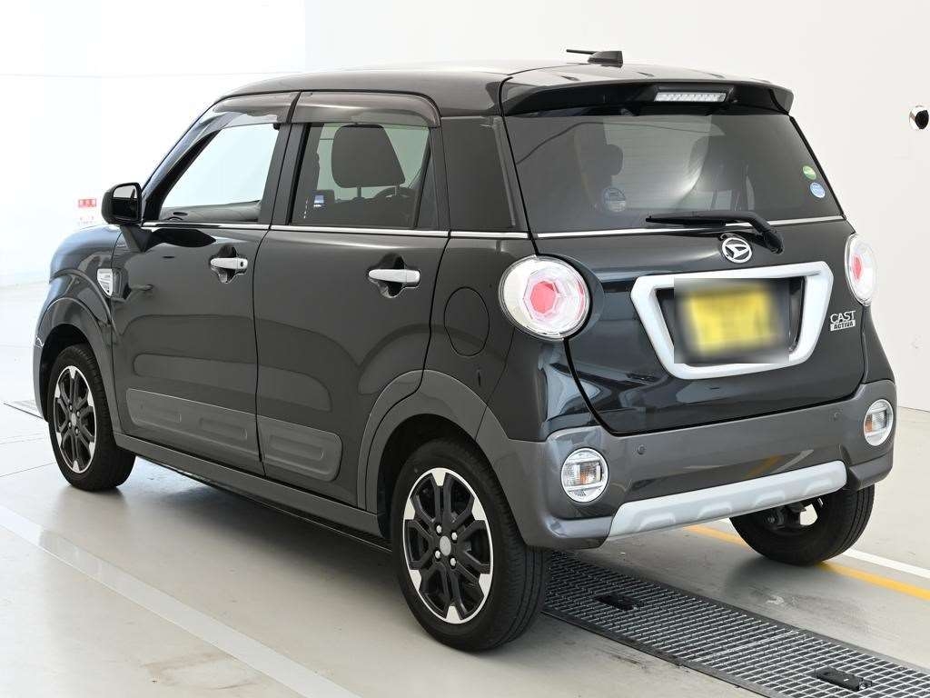 DAIHATSU CAST