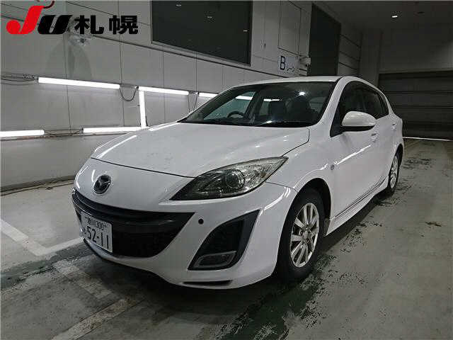 MAZDA AXELA