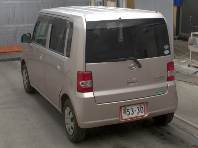DAIHATSU MOVE CONTE