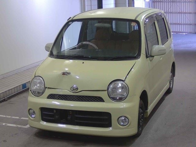 DAIHATSU MOVE LATTE