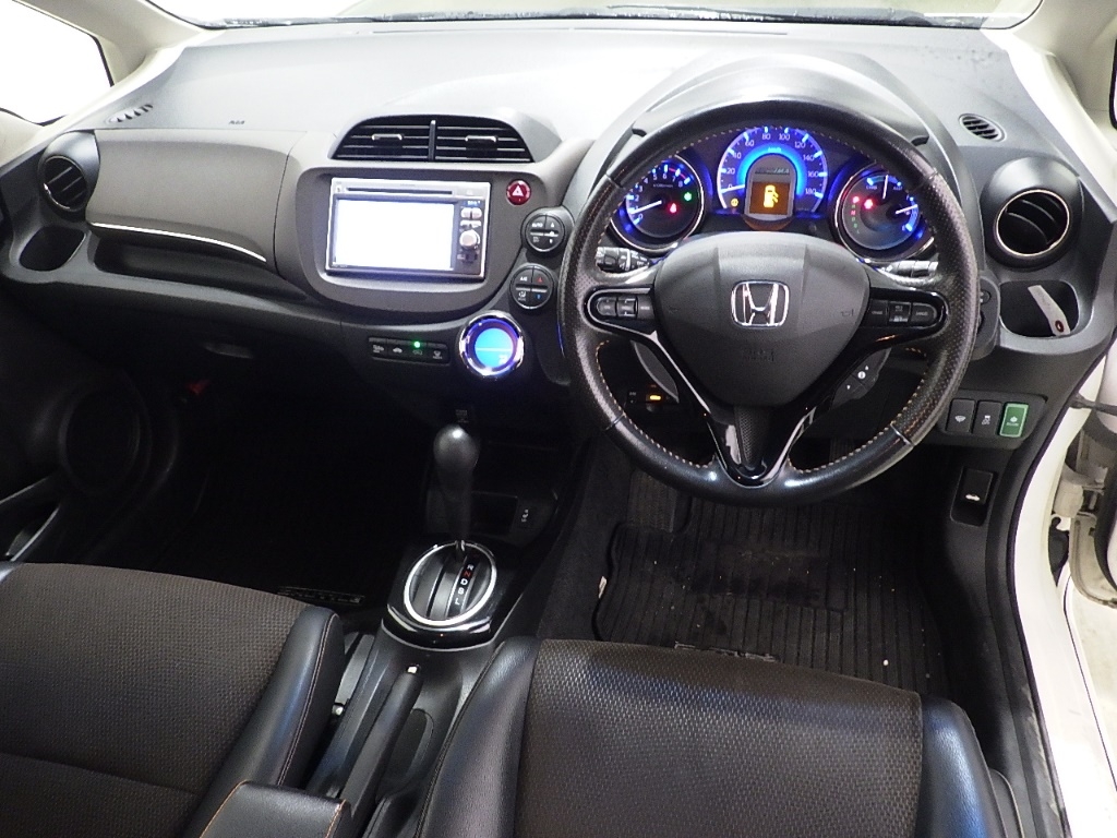 HONDA FIT SHUTTLE