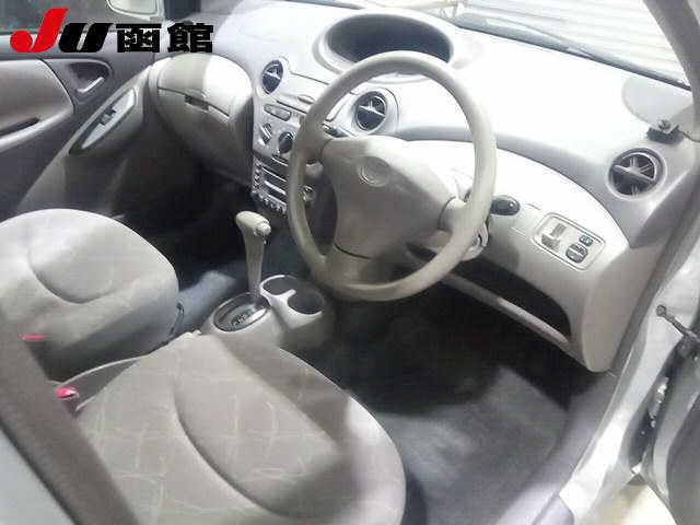 TOYOTA PLATZ