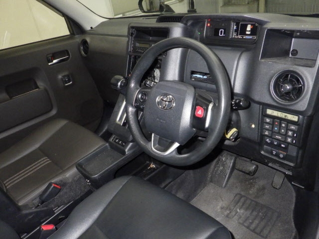 TOYOTA JPN TAXI