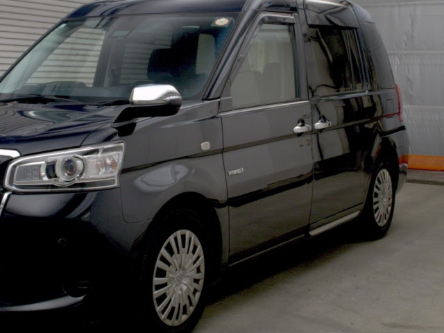 TOYOTA JPN TAXI