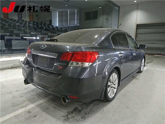 SUBARU LEGACY B4
