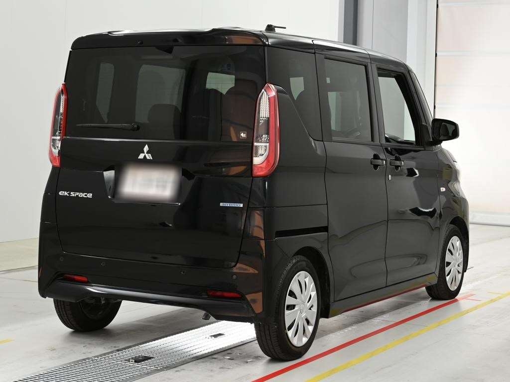 MITSUBISHI EK SPACE