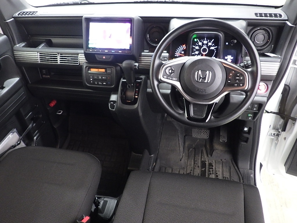 HONDA N-VAN