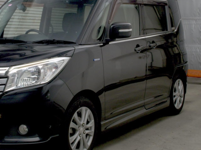 MITSUBISHI DELICA D:2