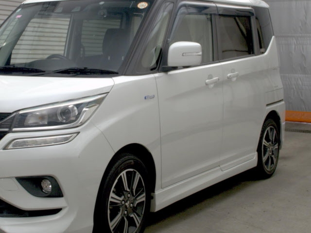 MITSUBISHI DELICA D:2