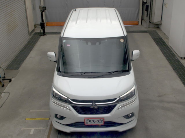 MITSUBISHI DELICA D:2