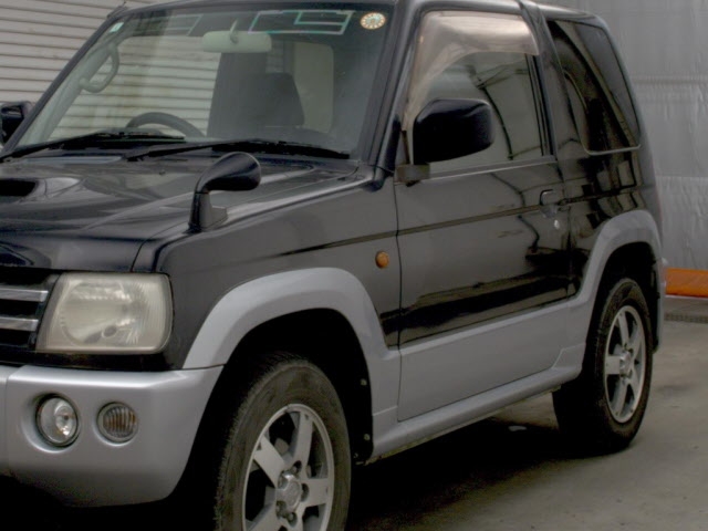 MITSUBISHI PAJERO MINI