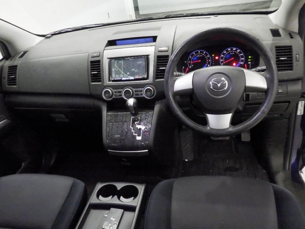 MAZDA MPV