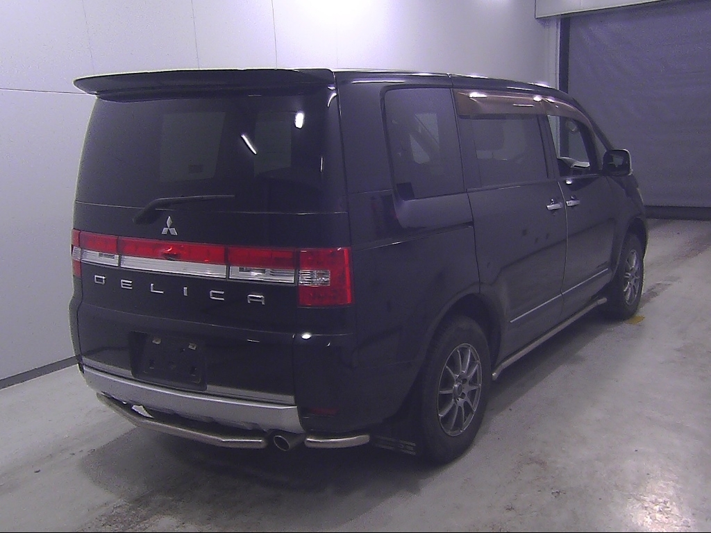 MITSUBISHI DELICA D:5