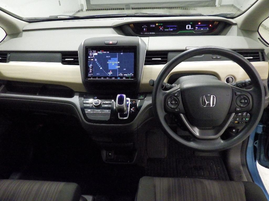 HONDA FREED