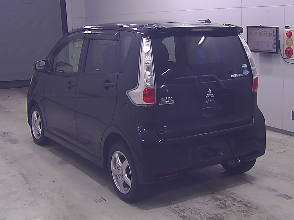 MITSUBISHI EK CUSTOM
