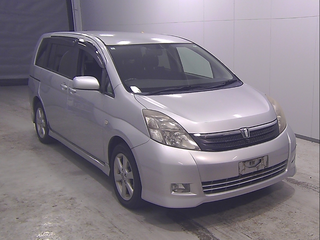 TOYOTA ISIS