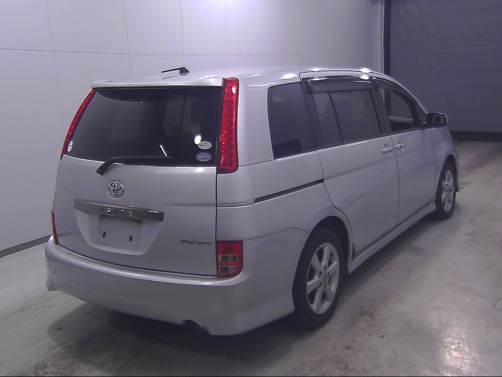 TOYOTA ISIS
