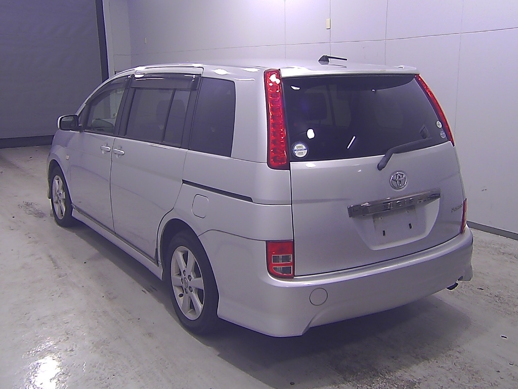 TOYOTA ISIS
