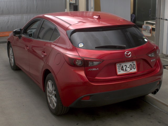 MAZDA AXELA