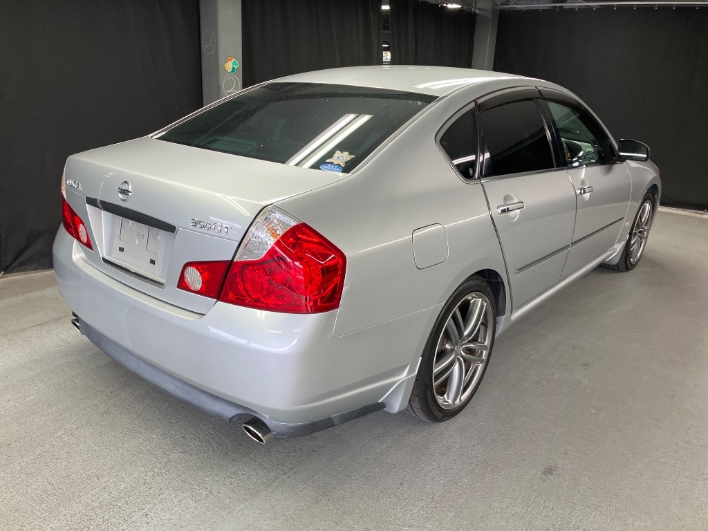 NISSAN FUGA
