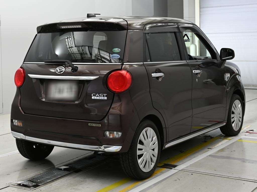 DAIHATSU CAST