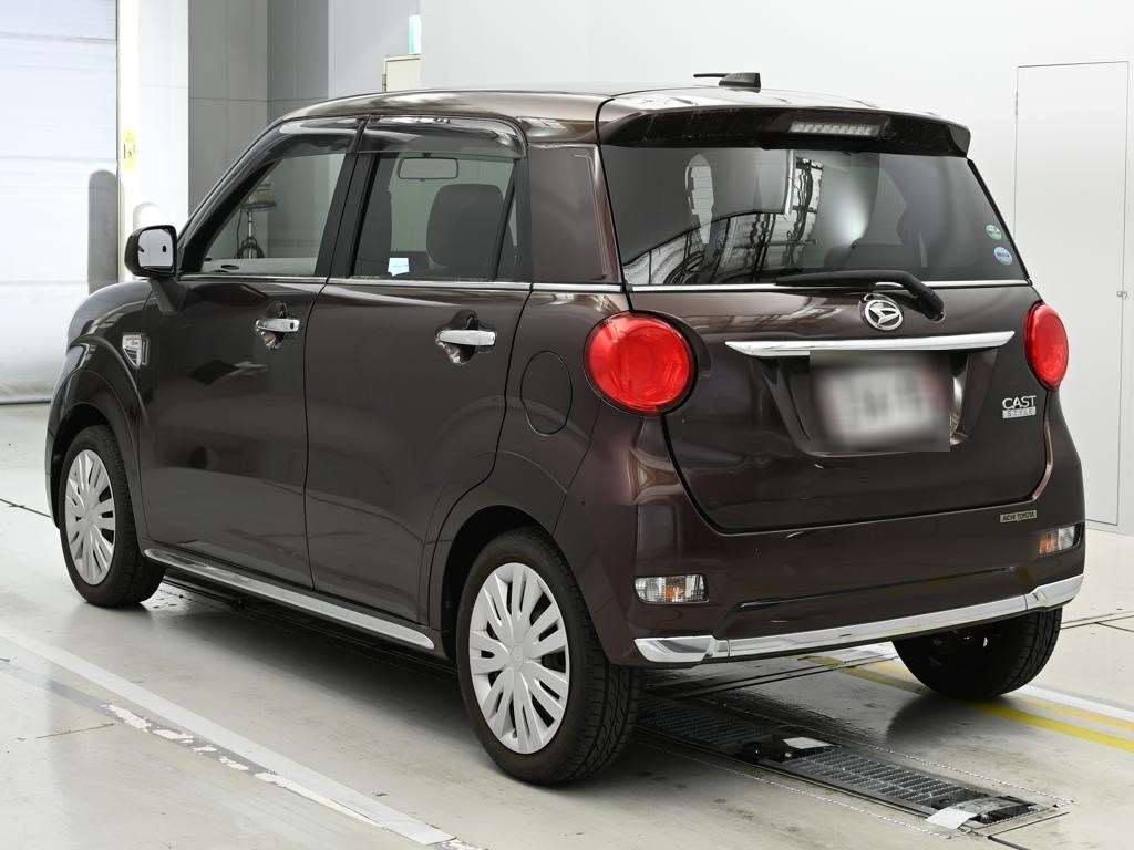 DAIHATSU CAST