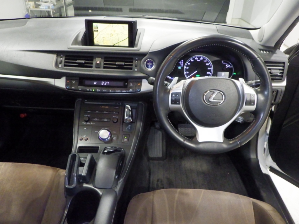 LEXUS CT200H
