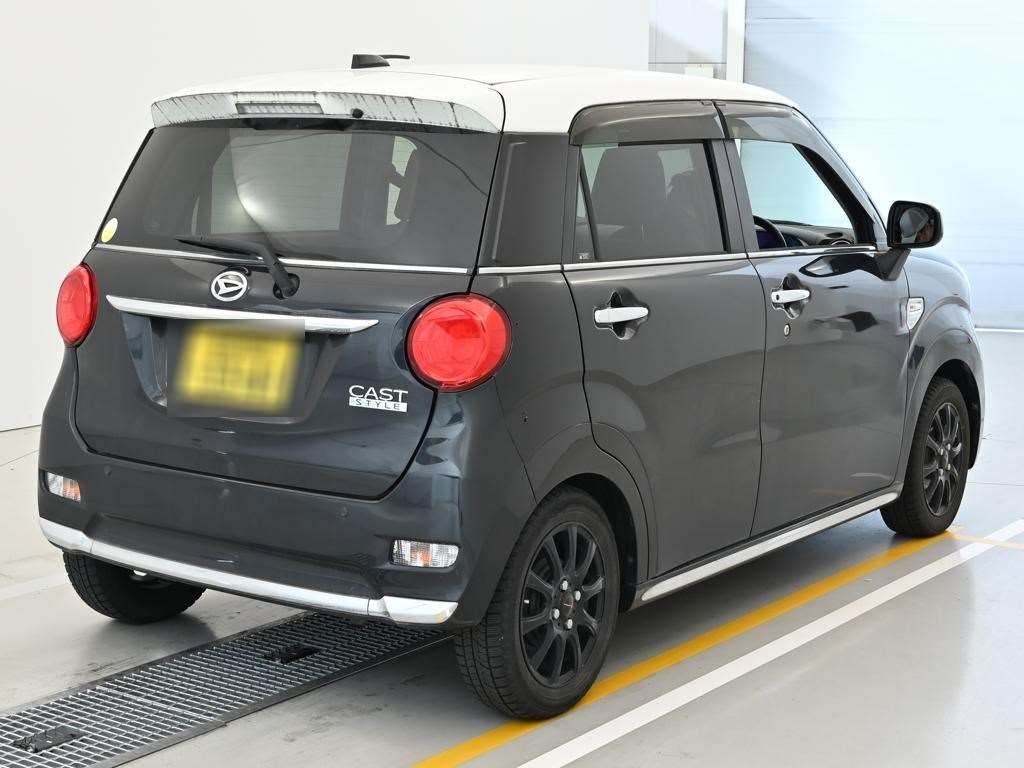 DAIHATSU CAST